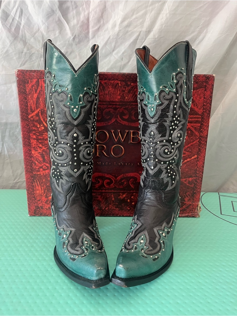 RARE Women’s  Cowboy Pro Leather Tall Shaft Studded Black & Teal Boots Size 9